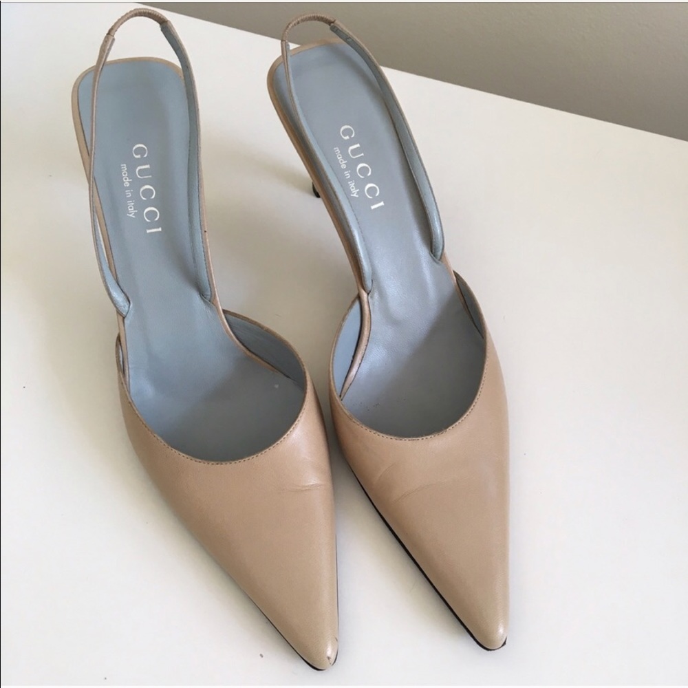 Gucci nude slingbacks!